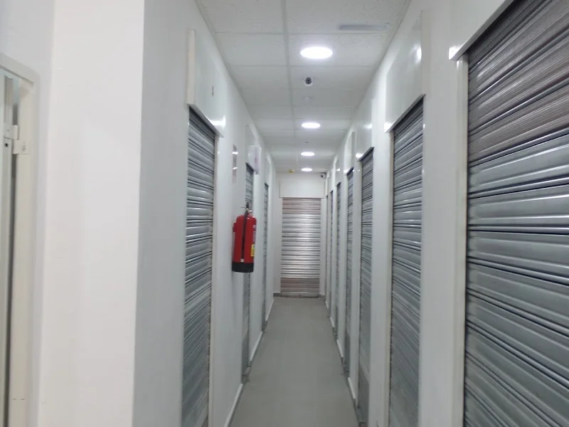 Trasteros Usera en C. de Manuel Muñoz, 12, Usera, 28026 Madrid, España - Imagen 1