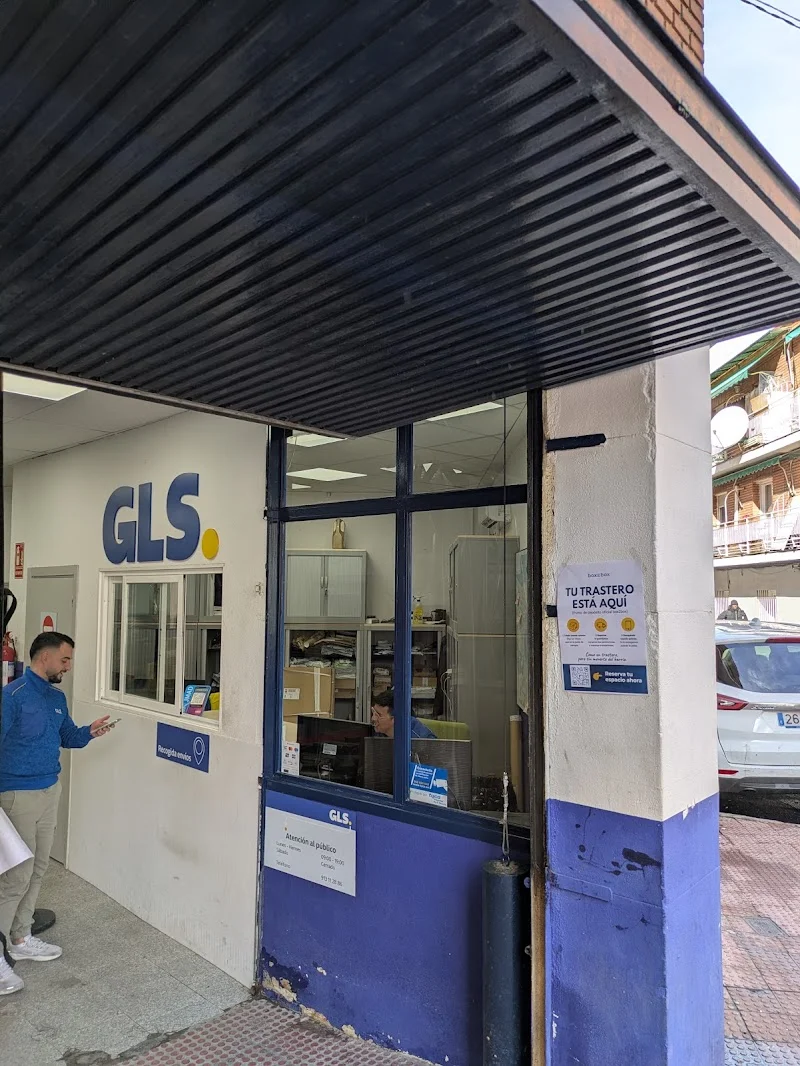 Trasteros Box2box – Punto de depósito Tetuán en C. de Tablada, 17, Tetuán, 28039 Madrid, España - Imagen 4