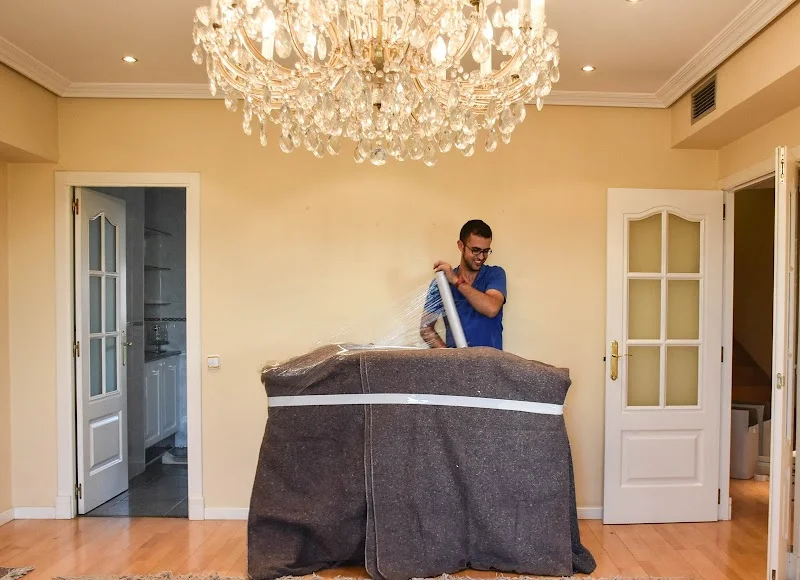 Mudanzas Recio y guardamuebles en C. de Sta. Catalina, 13, 28220 Majadahonda, Madrid, España - Imagen 3