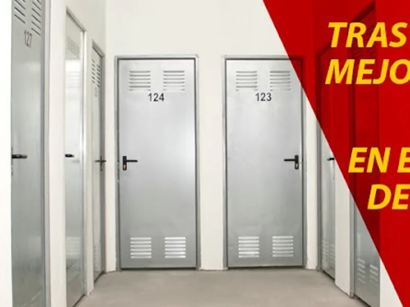 TrasterosPack Puente de Vallecas en C. de Peña de la Atalaya, 42, Puente de Vallecas, 28053 Madrid, España - Imagen 3