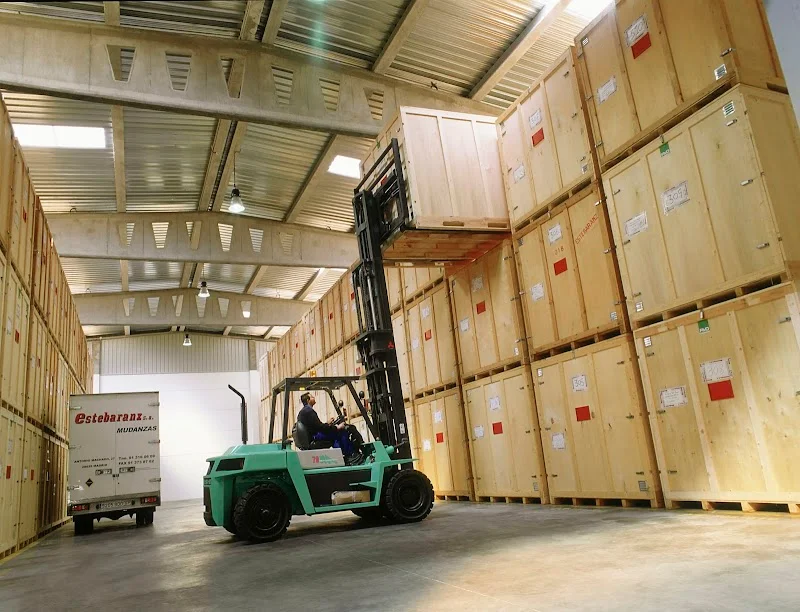 Mudanzas Estebaranz en Av. del Camino de lo Cortao, 23, BAJO, 28703 San Sebastián de los Reyes, Madrid, España - Imagen 3