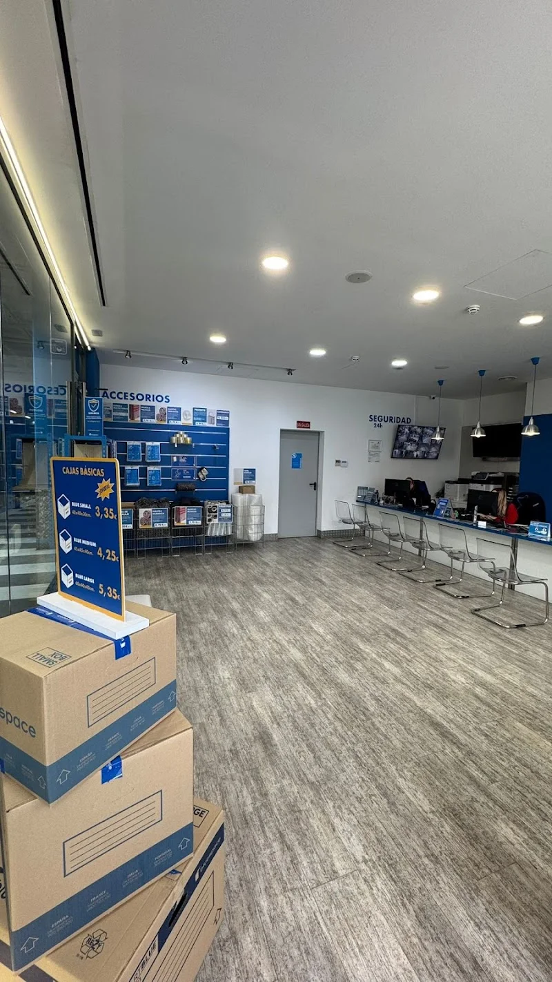 Área Trasteros Rivas Vaciamadrid en C. del Yunque, 27, 28522 Rivas-Vaciamadrid, Madrid, España - Imagen 5