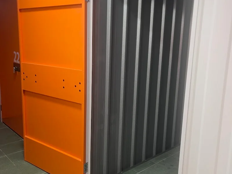 Trasteros Naranja Puente de Vallecas II en C. Martell, 21, Puente de Vallecas, 28053 Madrid, España - Imagen 4