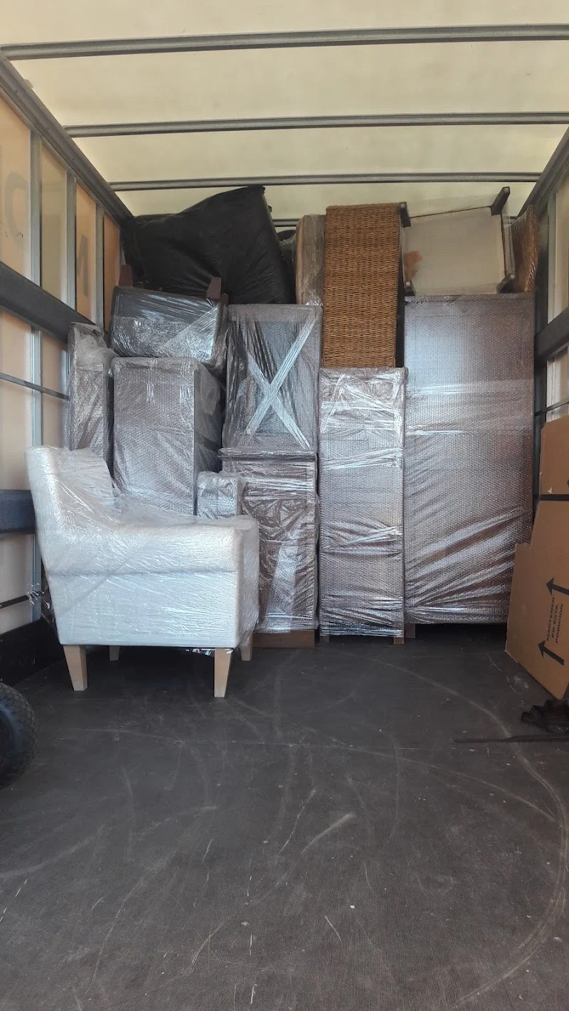 Mudanzas Transcambia Pozuelo de Alarcón - Guardamuebles en C. Constantino Rodríguez, 11, 28224 Pozuelo de Alarcón, Madrid, España - Imagen 4