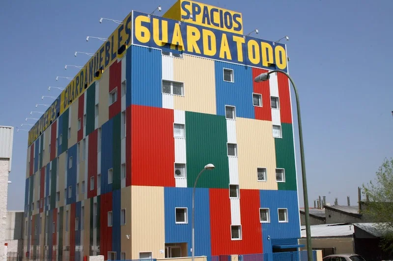 ESPACIOSGUARDATODO en Av. de los Hermanos Granda, 18, San Blas-Canillejas, 28022 Madrid, España - Imagen 1