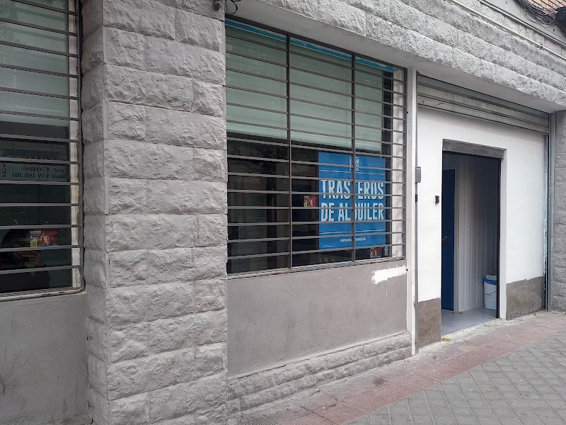 Trasteros de Alquiler Urbanstore Madrid Vallecas en C. Carlos Aurioles, 35, Puente de Vallecas, 28018 Madrid, España - Imagen 3