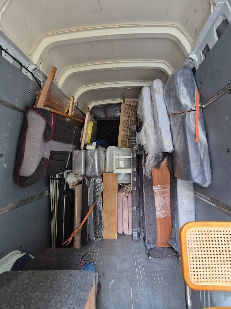 MUDANZAS MUNDO ISABEL S.L en C. de Pablo Picasso, 1, Piso 2C, 28821 Coslada, Madrid, España - Imagen 4