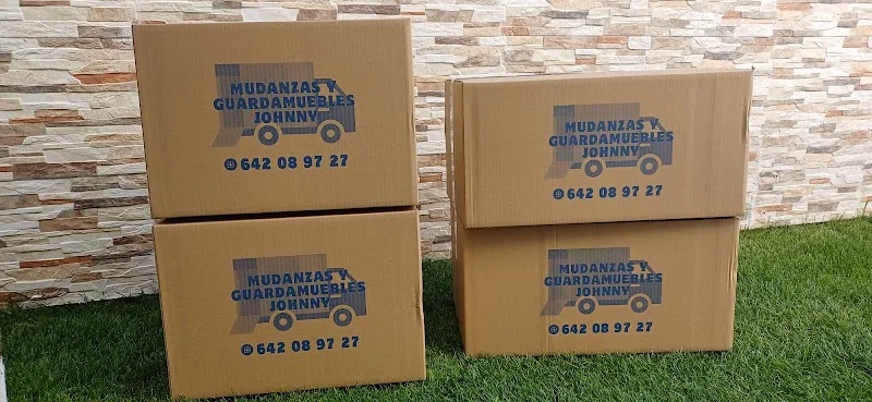 Mudanzas y Guardamuebles Johnny Vicálvaro en C. de la Barca, 40, Vicálvaro, 28052 Madrid, España - Imagen 2