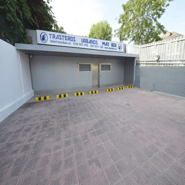 MAX BOX TRASTEROS URBANOS VALDEMORO en C. Libertad, 53, 28341 Valdemoro, Madrid, España - Imagen 4