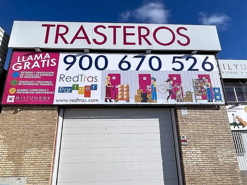 RedTras - Milyunbox Valdemoro en Av. de Andalucía, 154, 28341 Valdemoro, Madrid, España - Imagen 5