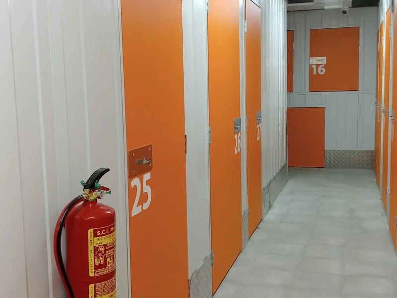 Trasteros Naranja Vallecas I Portazgo en C. Puerto de Cardoso, 4, Puente de Vallecas, 28018 Madrid, España - Imagen 3