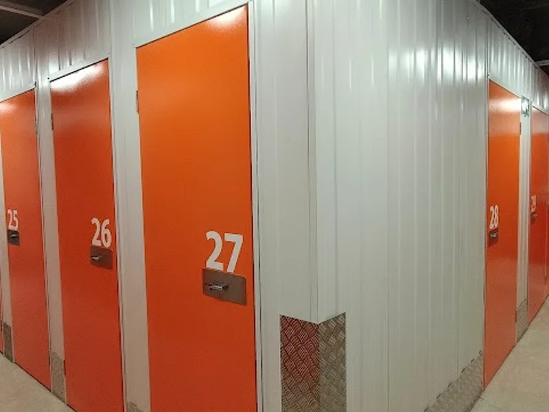 Trasteros Naranja Vallecas I Portazgo en C. Puerto de Cardoso, 4, Puente de Vallecas, 28018 Madrid, España - Imagen 4