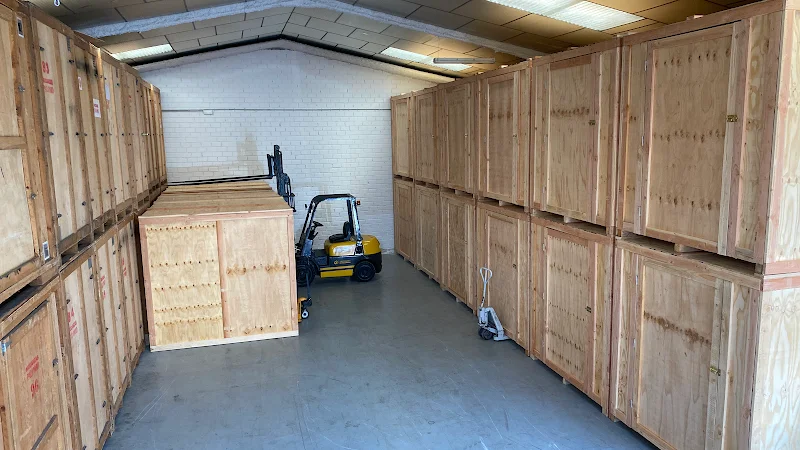 Mudanzas y Guardamuebles Hnos. Peredo SLU. en Av. de las Canteras, 31, Nave 4, 28341 Valdemoro, Madrid, España - Imagen 2