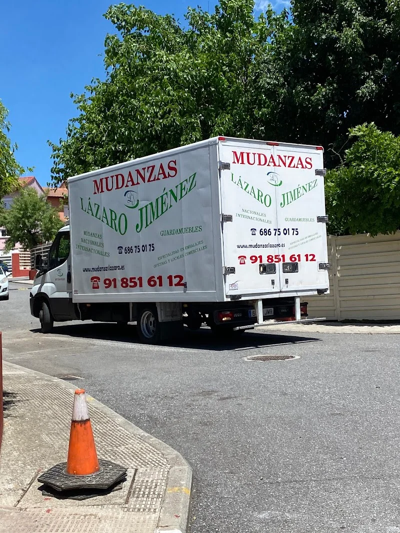 Mudanzas y Transportes Lázaro en Collado Villalba en Urb. La Chopera, 53, 28400 Collado Villalba, Madrid, España - Imagen 3