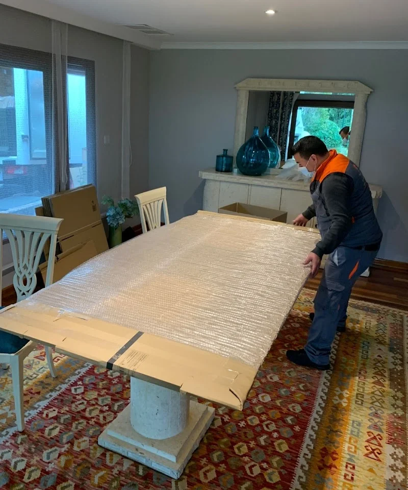 Mudanzas Salguero Guardamuebles en C. de Clara del Rey, 14, local 2, Chamartín, 28002 Madrid, España - Imagen 5