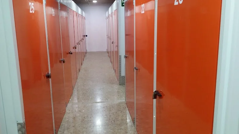 BarcelonaTrasteros | Alquiler de Trasteros en Sarrià Sant Gervasi | Barcelona | Trasters | trastersdelbarri.es en Carrer de Sant Eusebi, 57, Sarrià-Sant Gervasi, 08006 Barcelona, España - Imagen 2