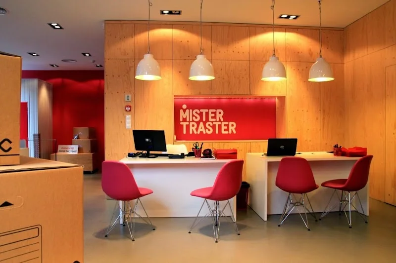 Mister Traster Barcelona Sagrada Familia - Guardamuebles y trasteros de alquiler en Carrer de los Castillejos, 263, Eixample, 08013 Barcelona, España - Imagen 3