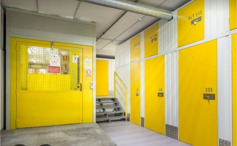 OhMyBox! Trasteros de alquiler: Calle Valencia, Barcelona en Carrer de València, 49, Eixample, 08015 Barcelona, España - Imagen 2