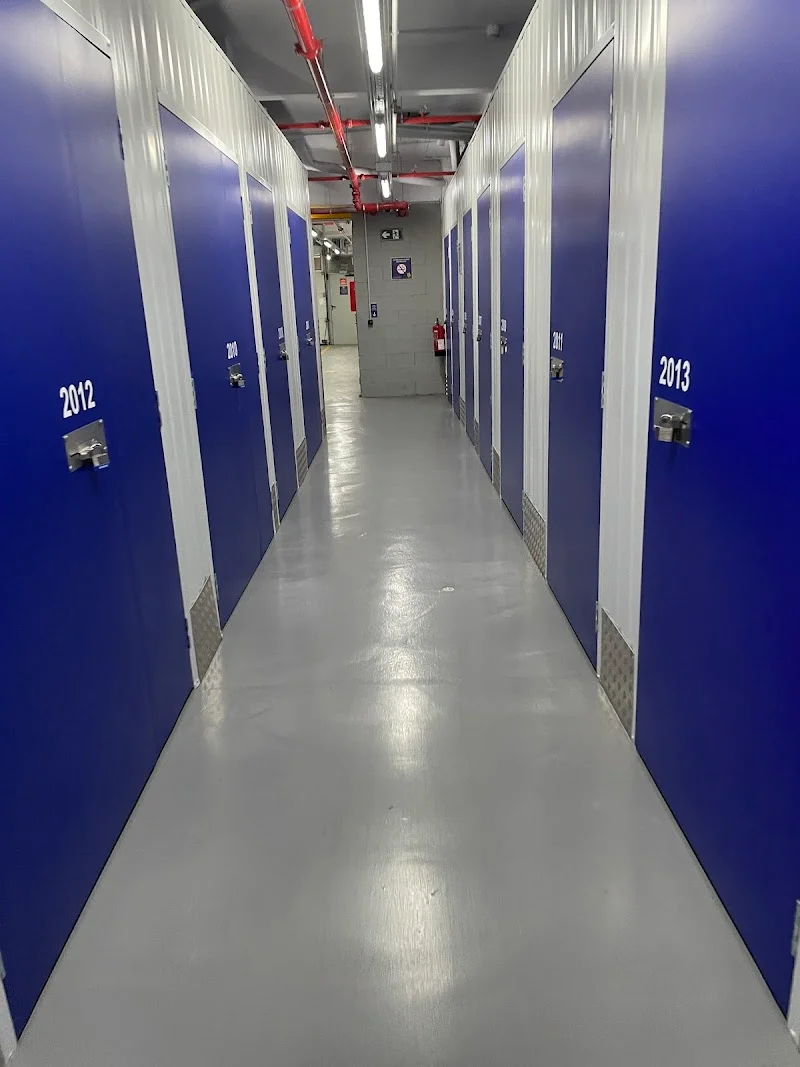 Trastero OhMyBox! Trasteros de alquiler: Calle Tamarit, Barcelona en Carrer de Tamarit, 95, Eixample, 08015 Barcelona, España - MejorTrastero