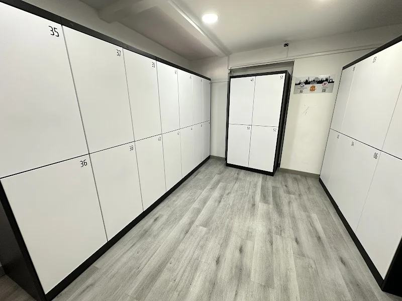Locker4Rent en Carrer del Comte d'Urgell, 45, Eixample, 08011 Barcelona, España - Imagen 4
