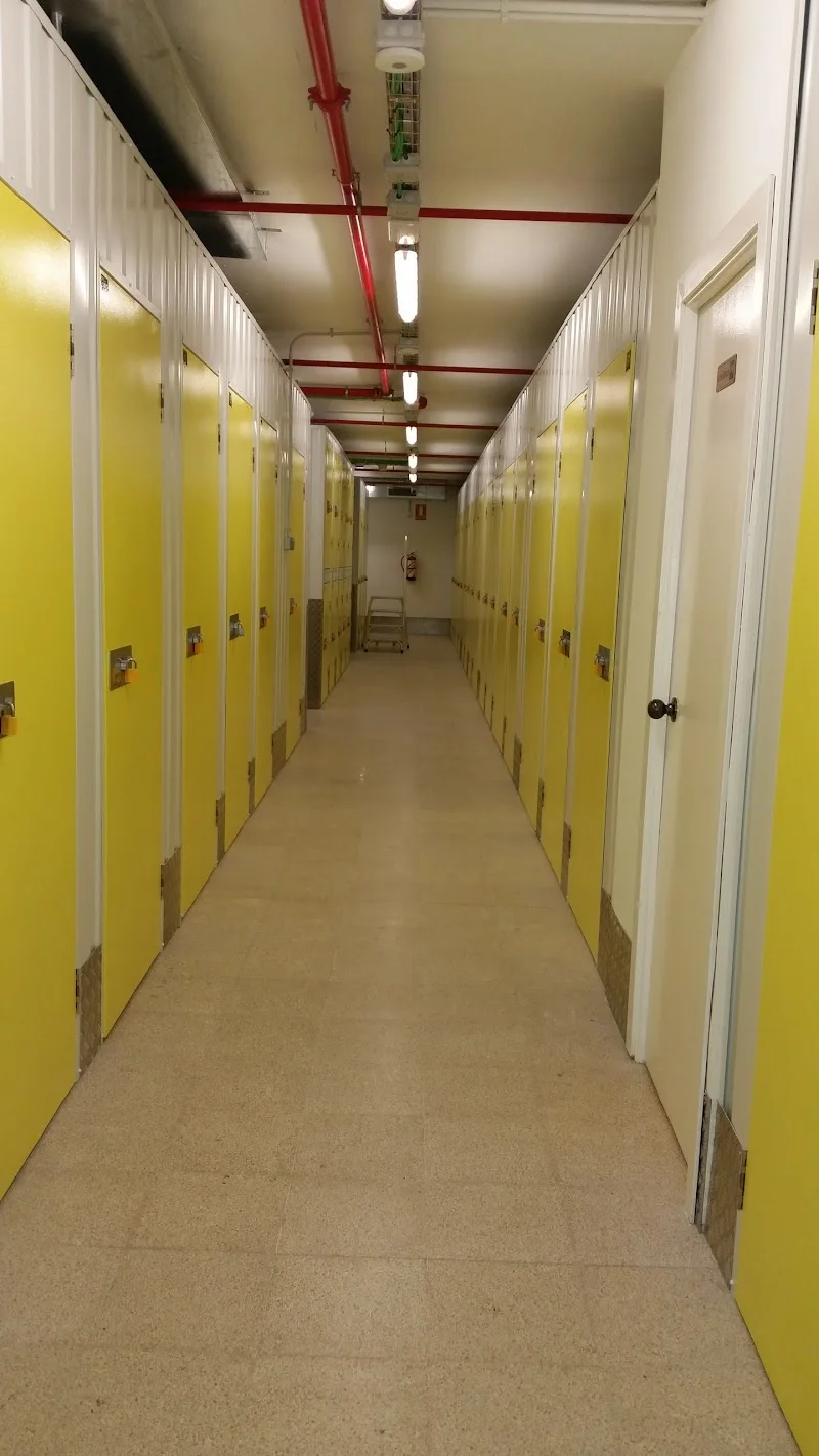 Central Trasteros en Carrer del Dr. Rizal, 5, 11, Gràcia, 08006 Barcelona, España - Imagen 4