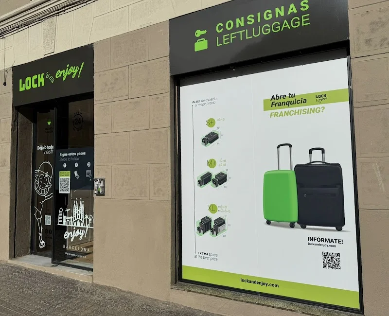 LOCK & enjoy! - Consignas en Sagrada Familia en Carrer d'Aragó, 477, Eixample, 08013 Barcelona, España - Imagen 1