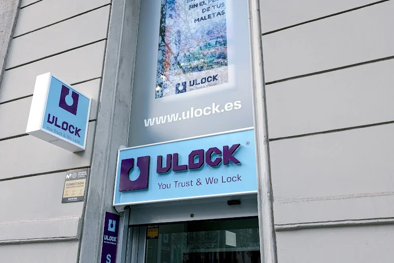 ULOCK | Guardado de maletas | 24h Smart Lockers | Consignas en Barcelona en Gran Via de les Corts Catalanes, 577, Eixample, 08011 Barcelona, España - Imagen 1