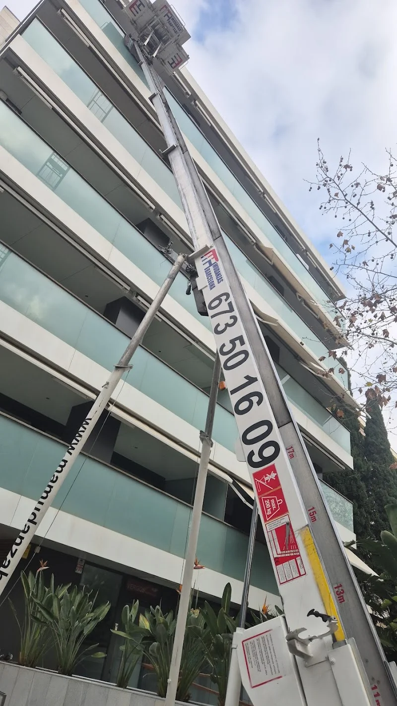 MAMudanzas Barcelona en Carrer d'Aragó, 81, Eixample, 08015 Barcelona, España - Imagen 1