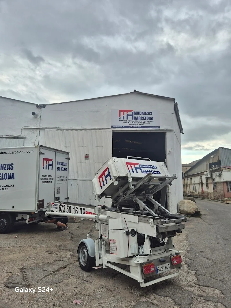 MAMudanzas Barcelona en Carrer d'Aragó, 81, Eixample, 08015 Barcelona, España - Imagen 3