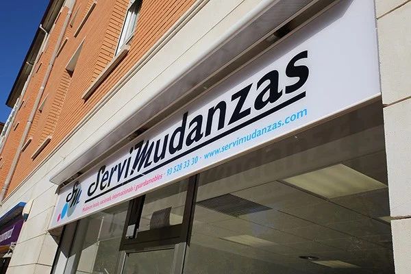 Mudanzas Barcelona Servimudanzas en Carrer del Rosselló, 144, Eixample, 08036 Barcelona, España - Imagen 5