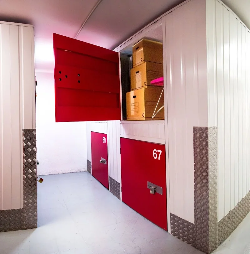 Mister Traster Barcelona Plaça Espanya - Guardamobles i Trasters de Lloguer en Carrer de Béjar, 23, Sants-Montjuïc, 08014 Barcelona, España - Imagen 4