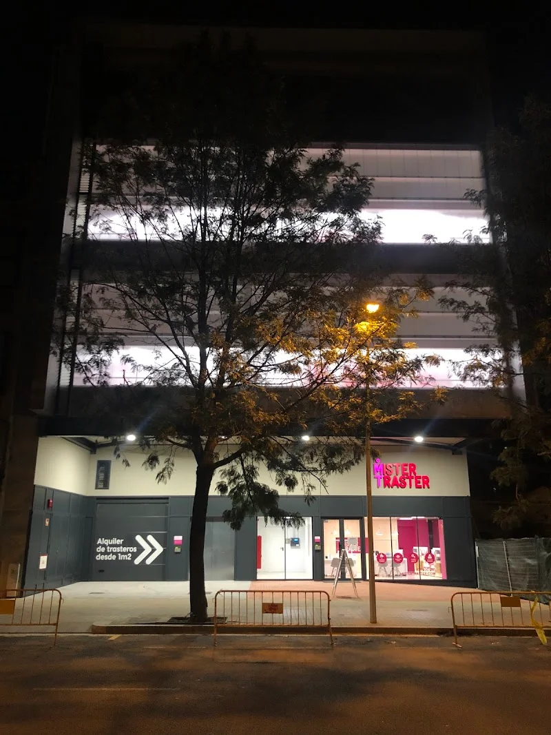 Mister Traster Barcelona Glòries - Guardamuebles y trasteros de alquiler en Carrer de Tànger, 90, Sant Martí, 08018 Barcelona, España - Imagen 3