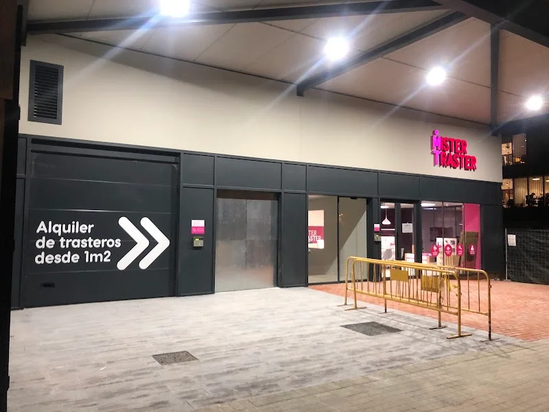 Mister Traster Barcelona Glòries - Guardamuebles y trasteros de alquiler en Carrer de Tànger, 90, Sant Martí, 08018 Barcelona, España - Imagen 4