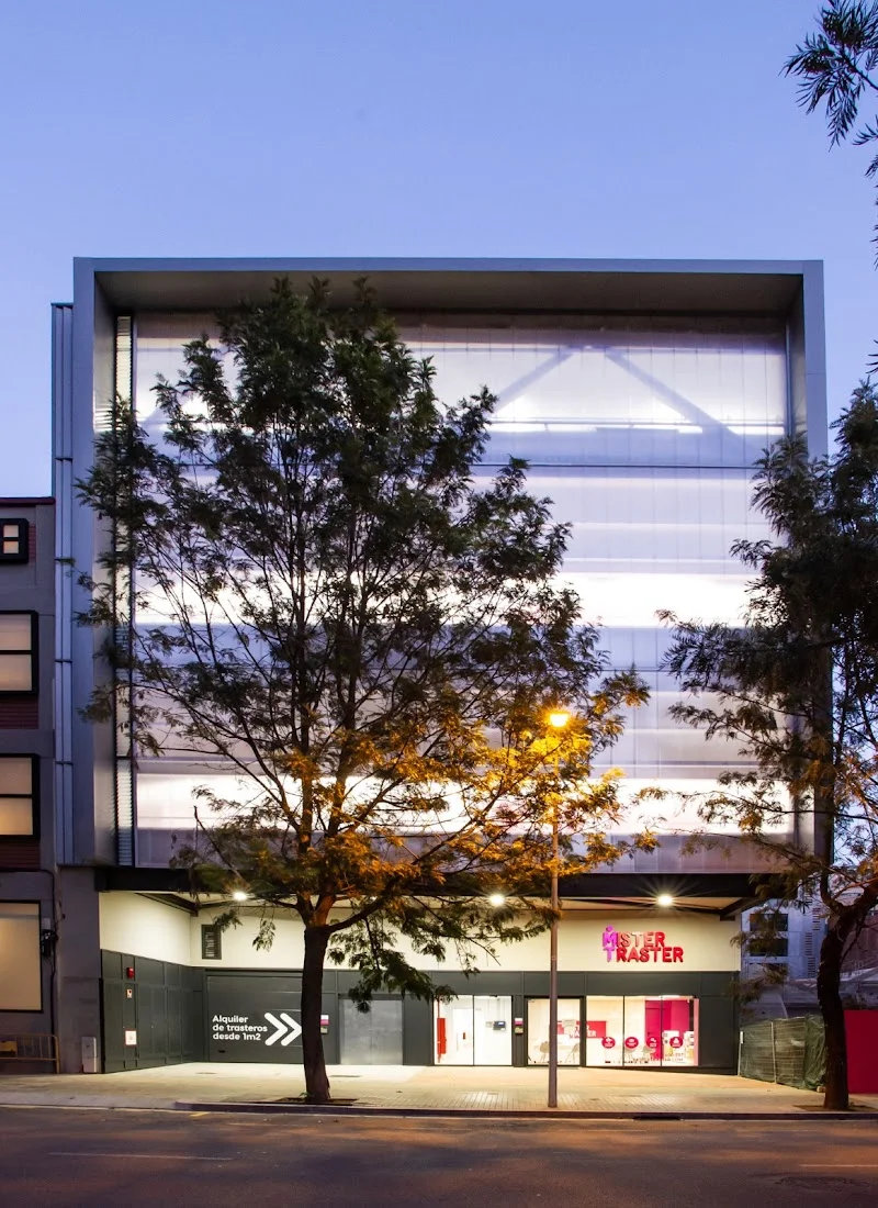 Mister Traster Barcelona Glòries - Guardamuebles y trasteros de alquiler en Carrer de Tànger, 90, Sant Martí, 08018 Barcelona, España - Imagen 5