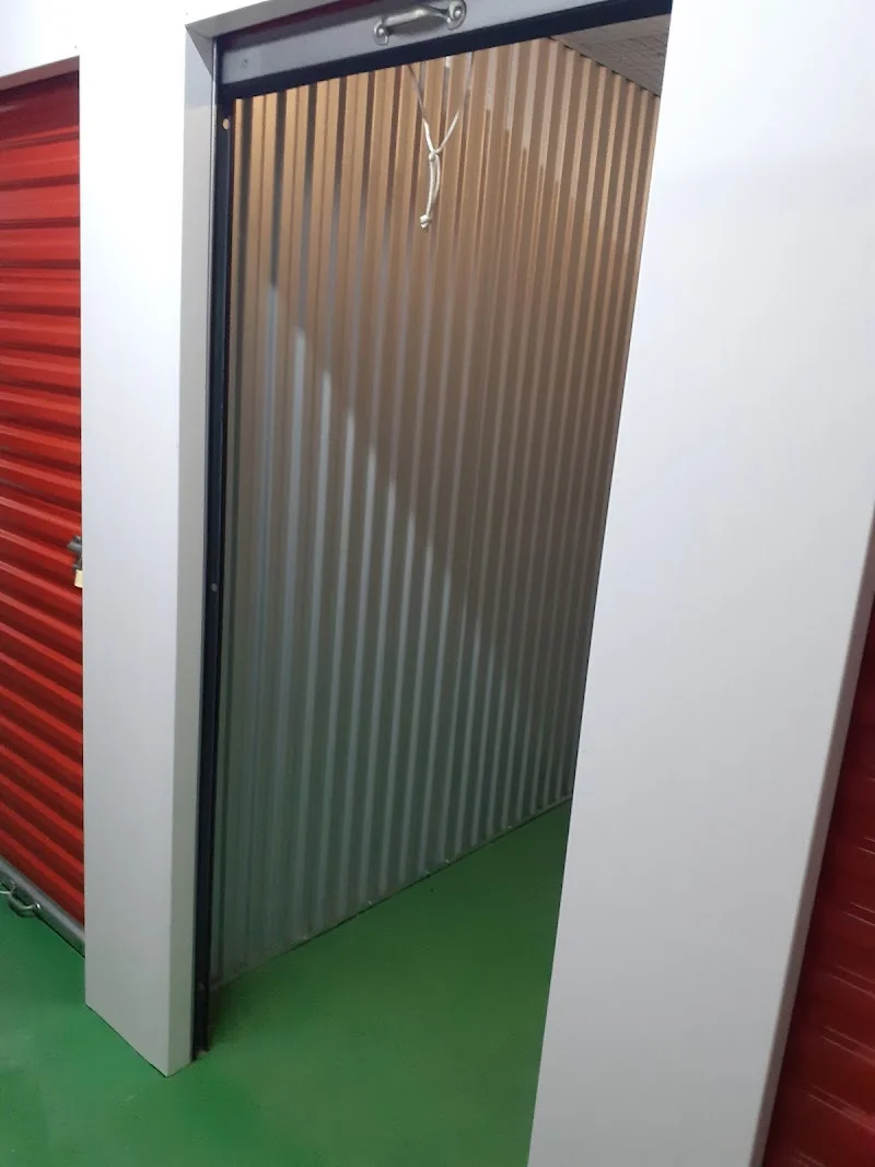 Trastero EH Trasteros en Av. Cardenal Benlloch, 17, bajo, El Llano del Real, 46021 València, Valencia, España - MejorTrastero