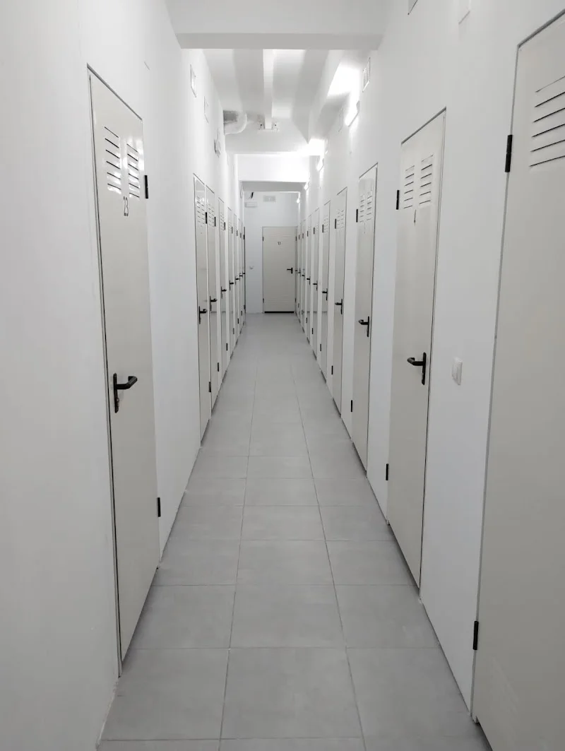 Trasteros La Raiosa en Carrer de Mateu i Sanç, 30, Jesús, 46007 València, Valencia, España - Imagen 1