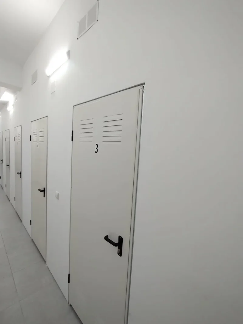 Trasteros La Raiosa en Carrer de Mateu i Sanç, 30, Jesús, 46007 València, Valencia, España - Imagen 3