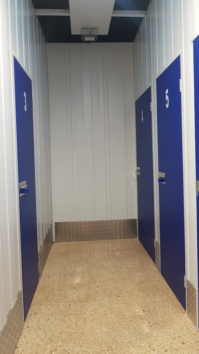 Alquiler Trasteros Económicos - BOXROOM VALENCIA en C/ de Juan de Celaya, 27 bajo, Jesús, 46017 València, Valencia, España - Imagen 1