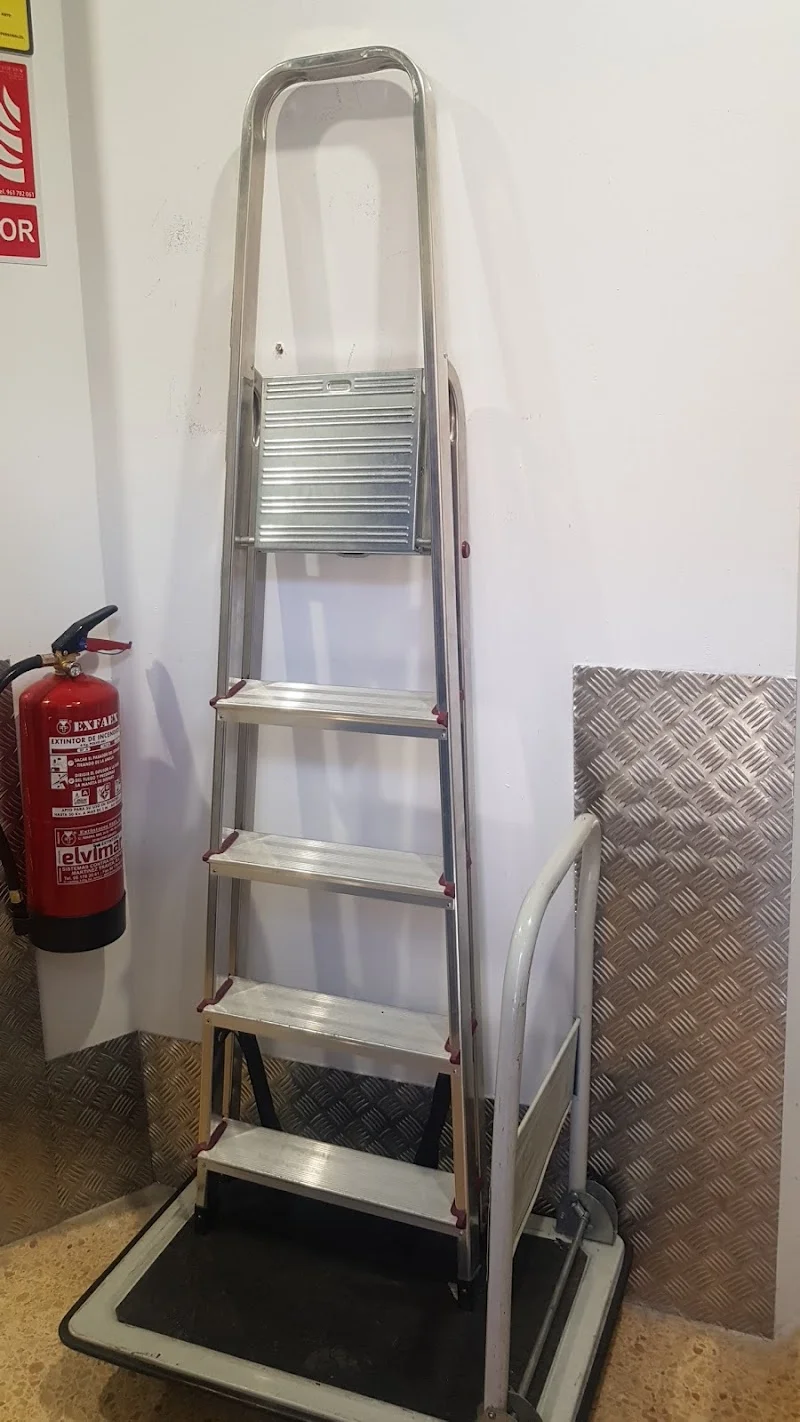 Alquiler Trasteros Económicos - BOXROOM VALENCIA en C/ de Juan de Celaya, 27 bajo, Jesús, 46017 València, Valencia, España - Imagen 4