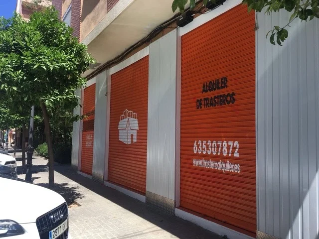 Trasteros Trasteando Algirós Valencia en Carrer del Poeta Mas i Ros, 53, Algirós, 46022 València, Valencia, España - Imagen 2