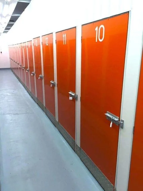 Trasteros Trasteando Ayora Valencia en Carrer de Muñiz i H. de Alba, 39, Camins al Grau, 46022 València, Valencia, España - Imagen 2