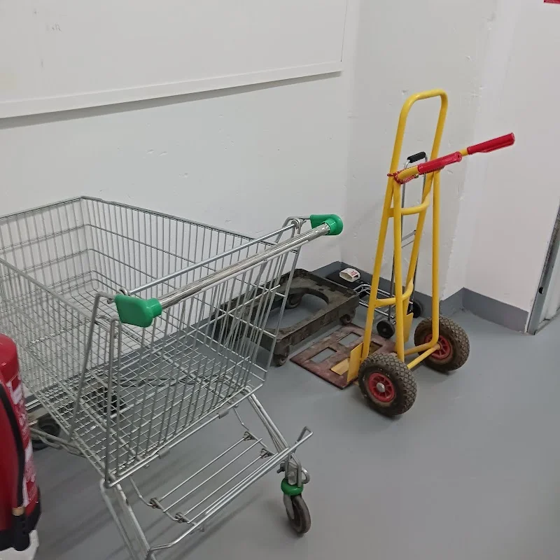 Trasteros UrbanBox en C/ del Dos de Maig, 14, 46920 Mislata, Valencia, España - Imagen 4