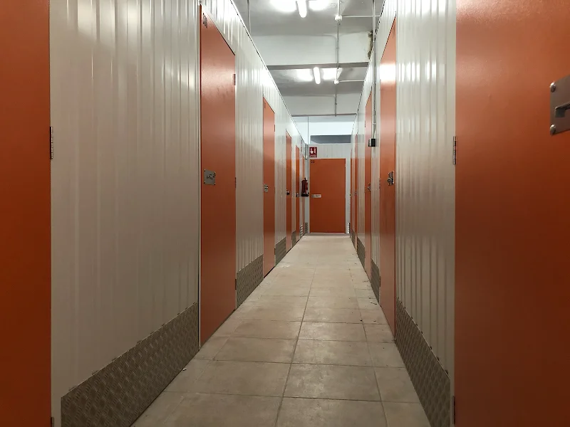 Trasteros Urbanos SelfStorage IL 1 en Carrer de la Senyera, 18, Quatre Carreres, 46006 València, Valencia, España - Imagen 4