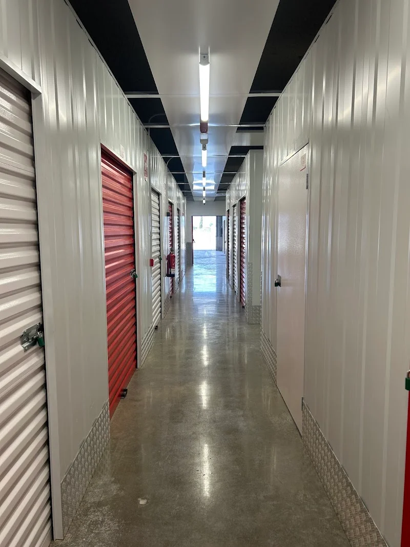 HOMEBOX Valencia en Avng, Avinguda Comarques del País Valencià, 61, 46930 Valence, Valencia, España - Imagen 3