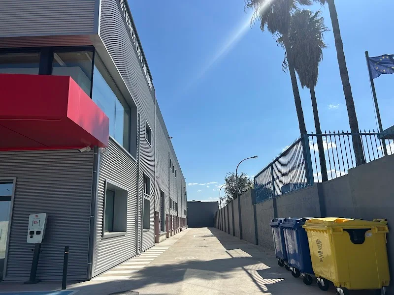 HOMEBOX Valencia en Avng, Avinguda Comarques del País Valencià, 61, 46930 Valence, Valencia, España - Imagen 5