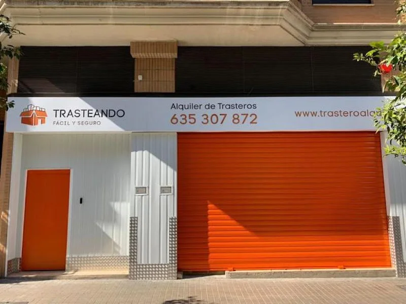 Trasteros Trasteando Jesús Valencia en C/ de Sant Vicent Màrtir, 226, Jesús, 46007 València, Valencia, España - Imagen 1