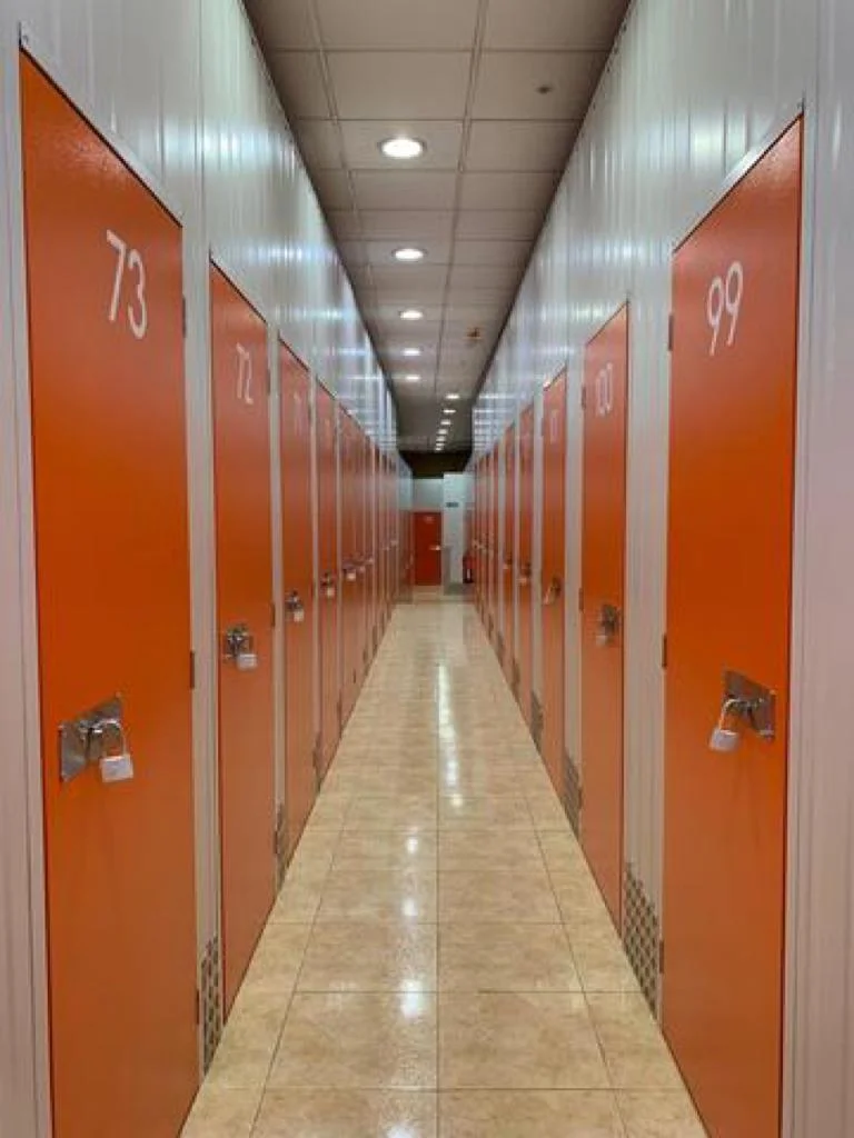 Trasteros Trasteando Jesús Valencia en C/ de Sant Vicent Màrtir, 226, Jesús, 46007 València, Valencia, España - Imagen 2