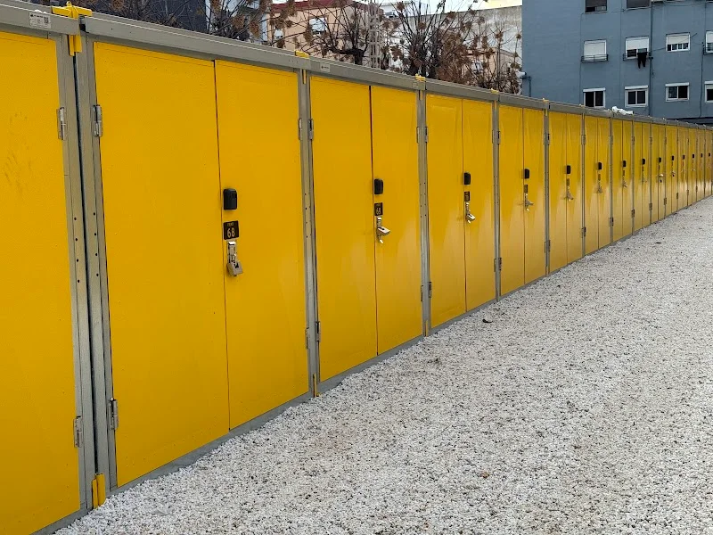 Fiero Storage Massanassa Urbano en C. Alcoy, 22, 46910 Alfafar, Valencia, España - Imagen 3