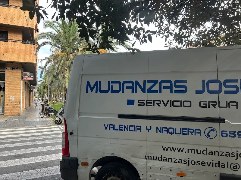 Mudanzas José Vidal Valencia en C/ de Yecla, 8, Algirós, 46021 València, Valencia, España - Imagen 2