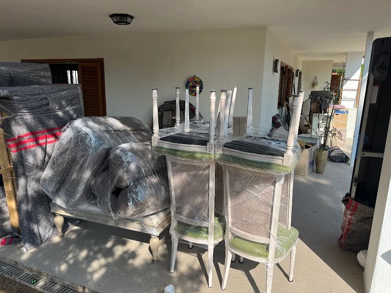 Silver Box Valencia Trasteros y Guardamuebles en Polígono Industrial La Pasqüaleta, Carrer Jaume I, 94, 46200 Paiporta, Valencia, España - Imagen 4